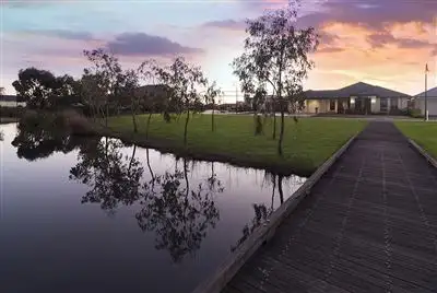 13 Waterside Drive, Burton SA 5110