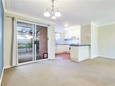 Fourth view of Homely house listing, 2/6 Paddington Court, Bibra Lake WA 6163