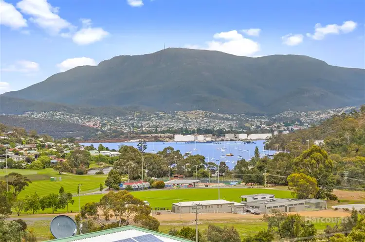 4/5 Llenroc Street, Geilston Bay TAS 7015