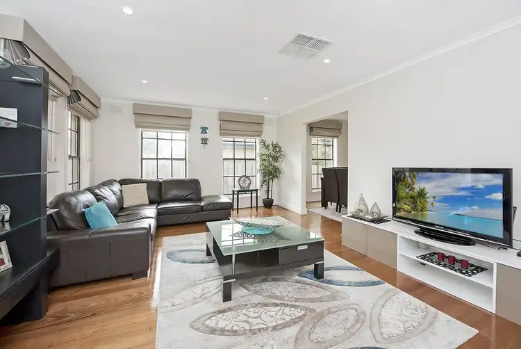 Sixth view of Homely house listing, 2 Beaumont Crescent, Lalor VIC 3075