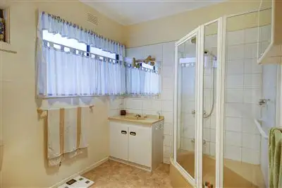 Fifth view of Homely house listing, 32 Heather Street, Hamlyn Heights VIC 3215