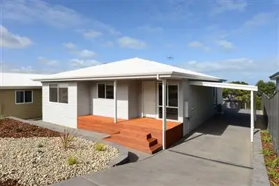 16 Stone Hut Circuit, Encounter Bay SA