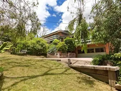 8 Bellbird Road, Mount Eliza VIC 3930
