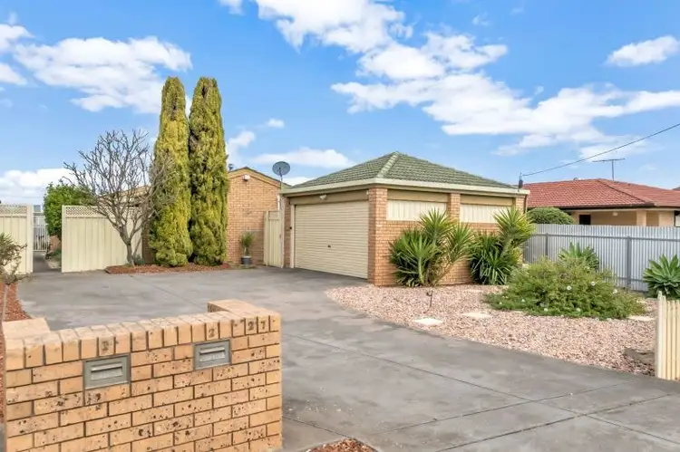 2/27 Barnes, Northfield SA 5085