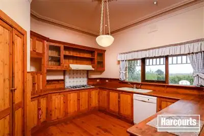 Second view of Homely house listing, 7 Angela Court, Narre Warren North VIC 3804