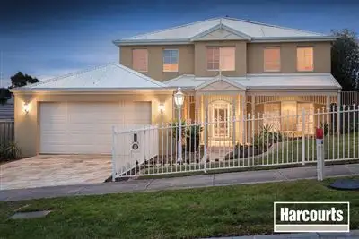 12 Hawkesbury Street, Berwick VIC 3806