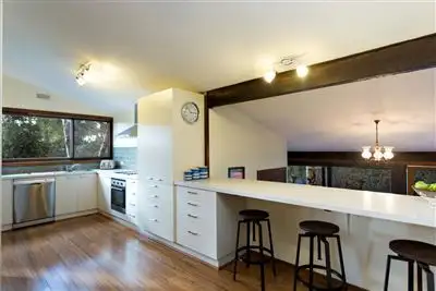 8 The Gums, Mount Clear VIC 3350