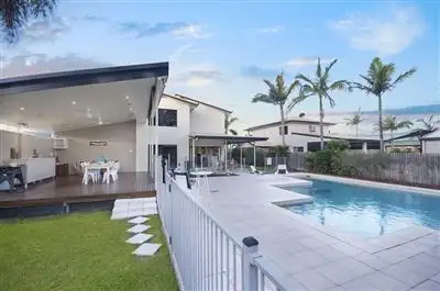 37 Waterview Drive, Bushland Beach QLD 4818