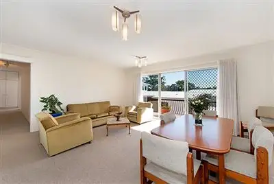 4/230 Riding Road, Balmoral QLD 4171