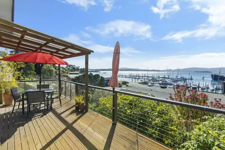 124 Flinders Street, Beauty Point TAS 7270