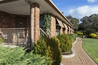 2 Bryant Road, Ararat VIC 3377