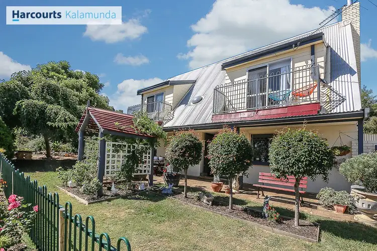 29 Wangoola Terrace, Mount Nasura WA 6112