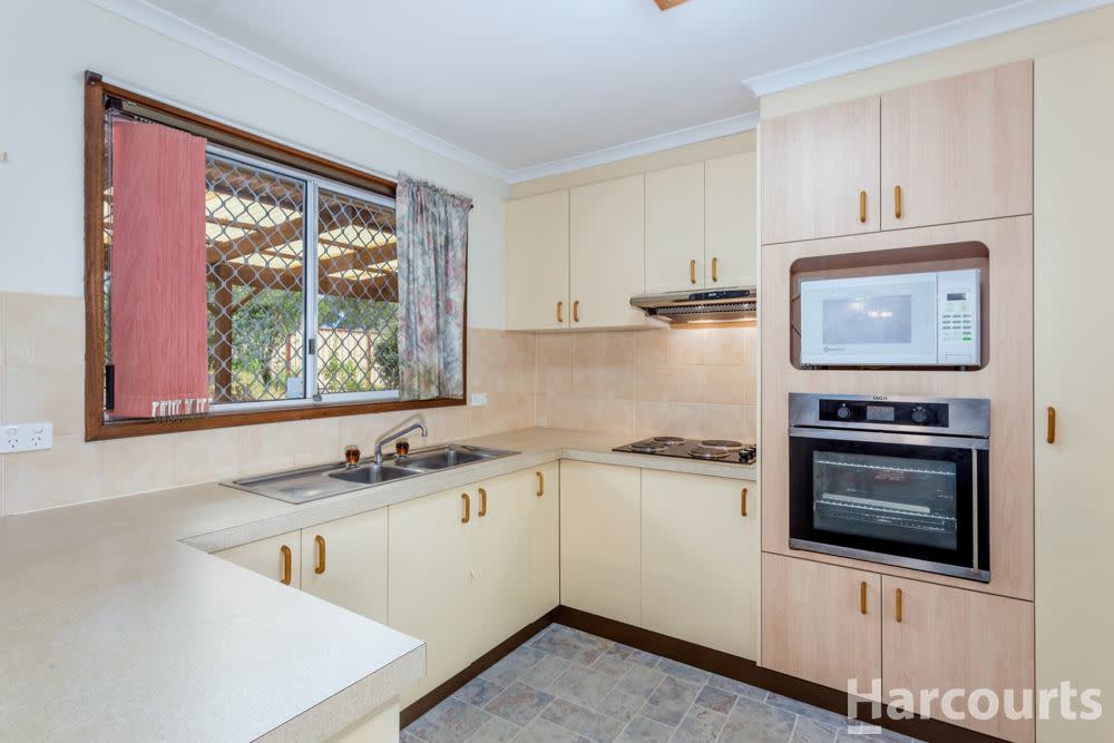 Fifth view of Homely house listing, 29 Rushbrook Circuit, Isabella Plains ACT 2905