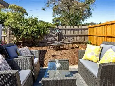 Fifth view of Homely unit listing, 2/896 Nepean Hwy, Mornington VIC 3931