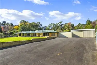 61 Betti Road, Kalamunda WA 6076