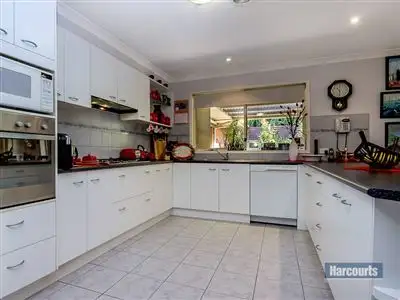 Fifth view of Homely house listing, 16 Grandview Close, Drouin VIC 3818