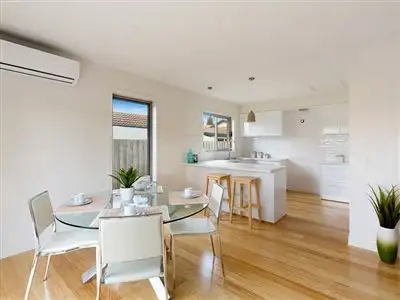 1/7 Kuranga Court, Mornington VIC 3931