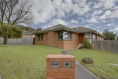 106 Daffodil Road, Boronia VIC 3155