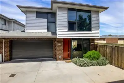 3/23-25 Seabeach Parade, North Shore VIC 3214