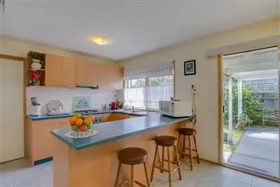 44 Violet Street, Rosebud West VIC 3940