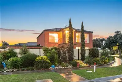 9A Clifton Grove, Carrum Downs VIC 3201