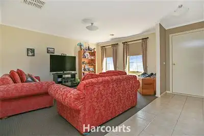 Second view of Homely house listing, 4 Tambo Court, Pakenham VIC 3810