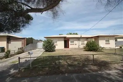 387 Mersey Road, Taperoo SA 5017