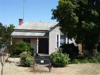 4 Burke Street, St Arnaud VIC 3478