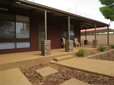 260 Neeld Street, West Wyalong NSW 2671