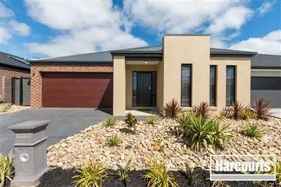 12 Fleuve Rise, Clyde North VIC 3978