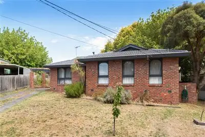 8 Coora Court, Frankston VIC 3199