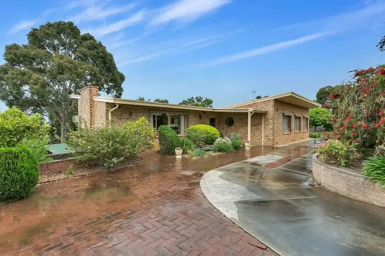 110 Shepherds Hill Road, Bellevue Heights SA 5050