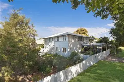 78 Railway Avenue, Railway Estate QLD 4810