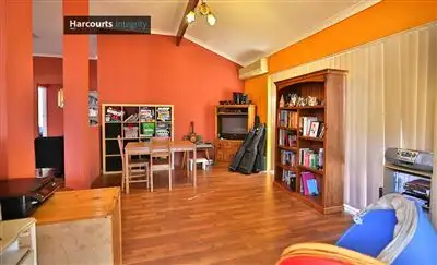 Sixth view of Homely house listing, 1 Warnt Court, South Guildford WA 6055