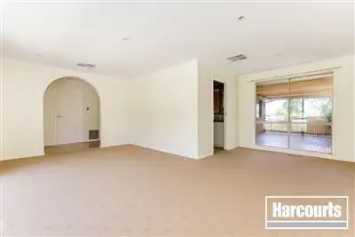 Fifth view of Homely house listing, 10 Maryn Close, Berwick VIC 3806