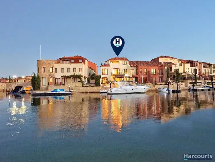 18/18 Port Quays, Wannanup WA 6210