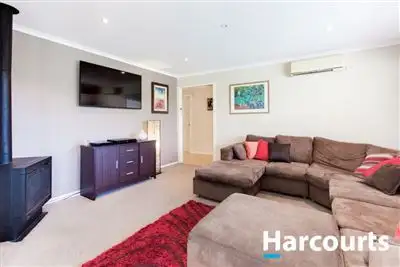 Fifth view of Homely house listing, 2 Fenfield Street, Cranbourne VIC 3977