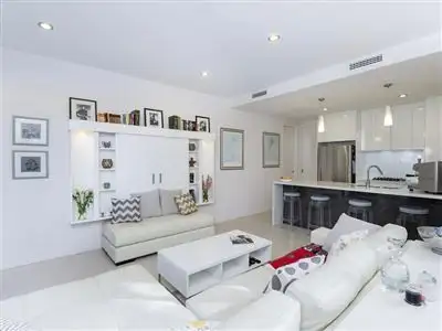 Main view of Homely townhouse listing, 2/232 Riding Road, Balmoral QLD 4171