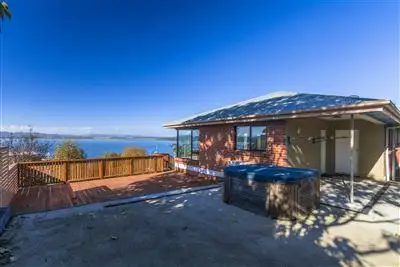 6-8 Napier Street, Beauty Point TAS 7270