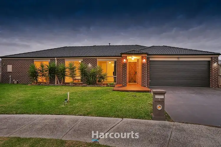 4 Ronit Court, Pakenham VIC 3810