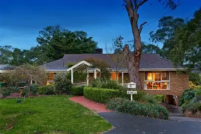 4 Victoria Ridge, Upper Ferntree Gully VIC 3156