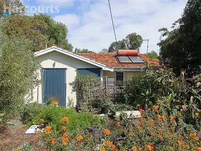 6 Malabar Crescent, Craigie WA 6025