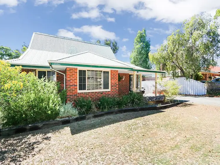 136 Cordelia Avenue, Coolbellup WA 6163