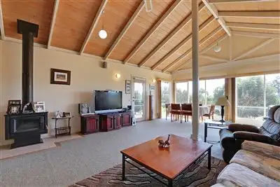 Fifth view of Homely house listing, 23 Toronga Rise, Alexandra VIC 3714