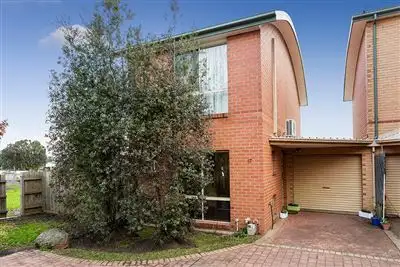 17/83 Rufus Street, Epping VIC 3076