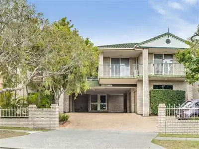 Main view of Homely unit listing, 4/15 McLay Street, Coorparoo QLD 4151