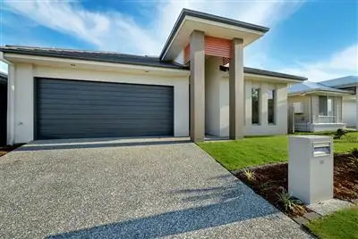 38 Azure Way, Hope Island QLD 4212