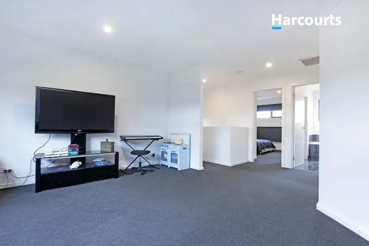 Sixth view of Homely townhouse listing, 2/34 Eramosa Road East, Somerville VIC 3912