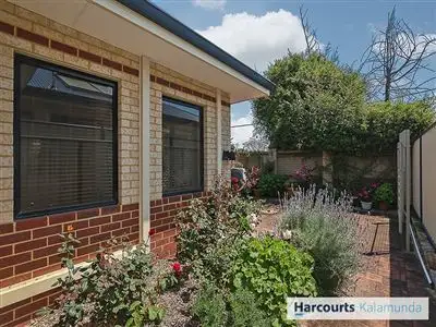 Fourth view of Homely unit listing, 2/11 Kalamunda Road, Kalamunda WA 6076