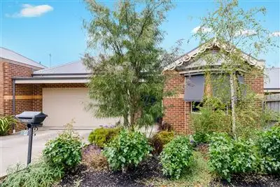 8 Molloy Court, Bell Post Hill VIC 3215